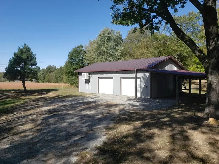 44 Circle Dr — Photo 4