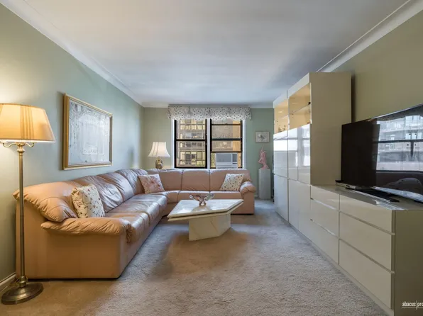 3060 Ocean Avenue image 1 of 14