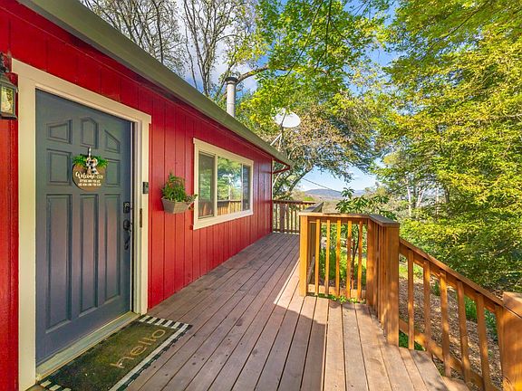 2nd image of 132 Ridgecrest Drive