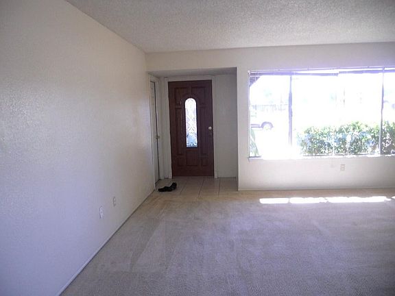 3rd image of 386 S Grand Army Ave