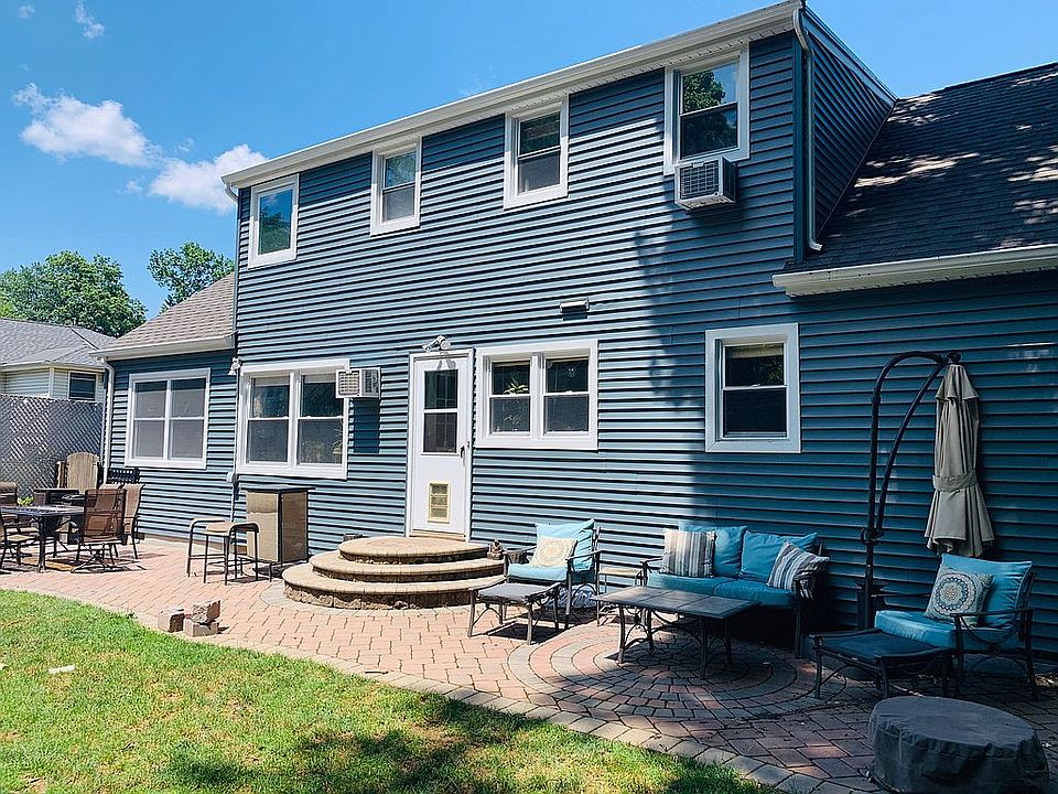 2nd image of 24 Westover Ter