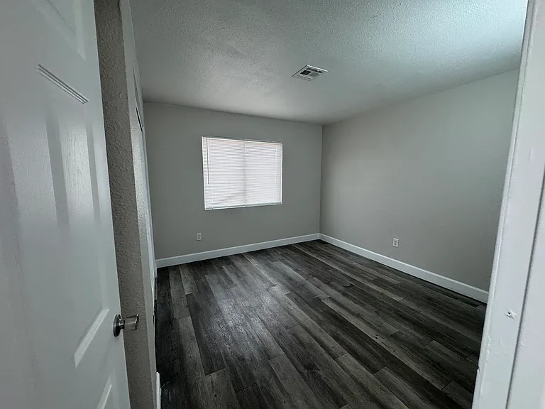 2829 Wheelwright Dr #B — Photo 10