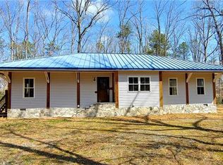 17340 Burchett Ln, Beaverdam, VA