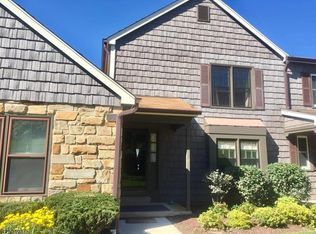 52 Barn Owl Dr, Hackettstown, NJ 07840