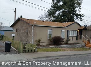 1034 E 14th St, The Dalles, OR 97058