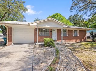 201 21st St, Niceville, FL 32578