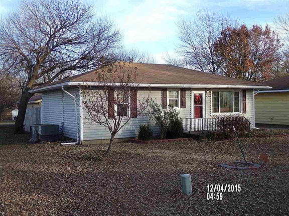 2nd image of 306 N Hilltop St