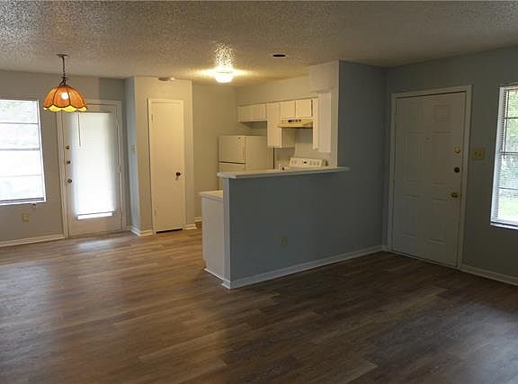 5th image of 1605 Onion Creek Village Dr APT A