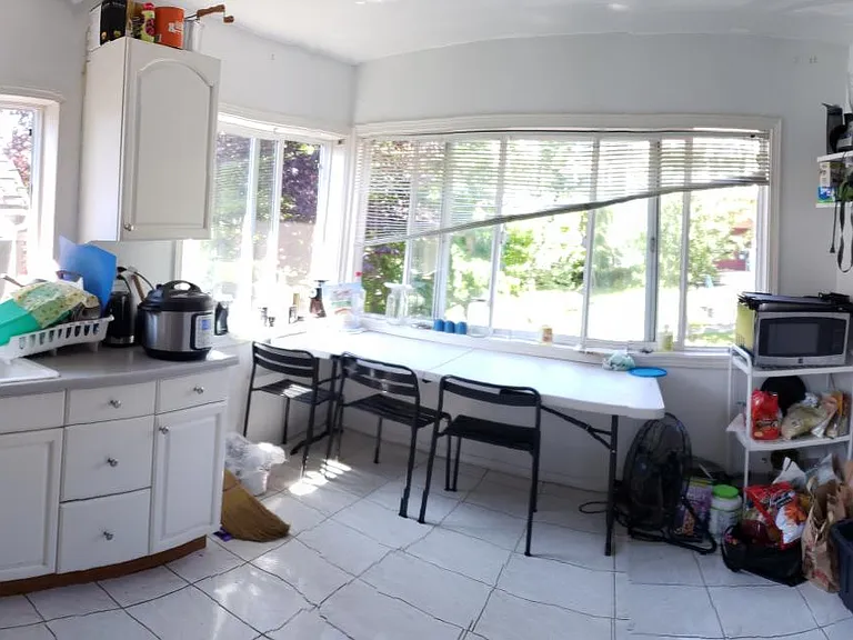 4058 5th Ave NE #2 — Photo 5
