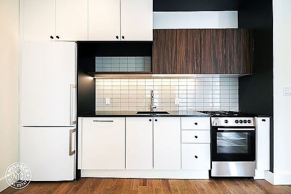 1st image of 1530 Putnam Ave #5C