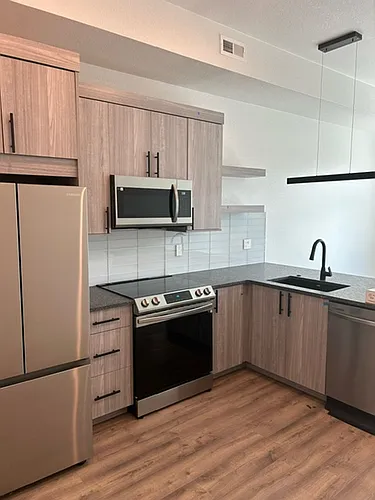 400 N Garfield Ave Photo 1