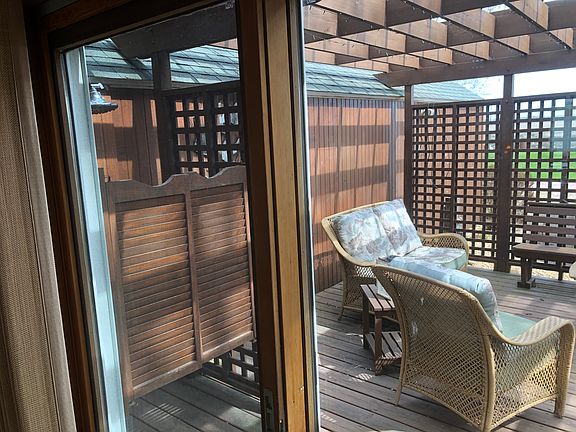 Pergola Porch/Outdoor Shower