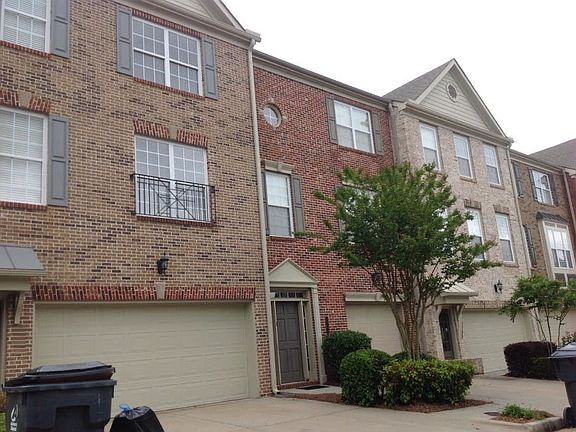5th image of 3204 Greenwood Oak Dr