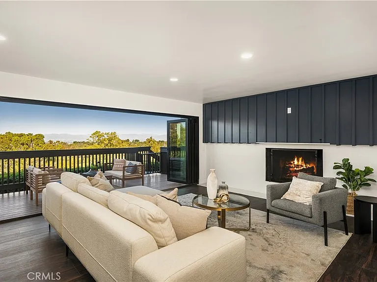 5 Yellow Brick Rd — Photo 45