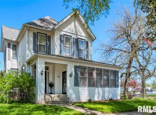 721 Hillyer St, Pekin, IL