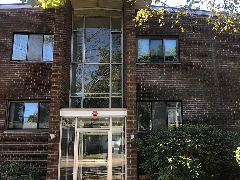 30 Church St #6 — Photo 2