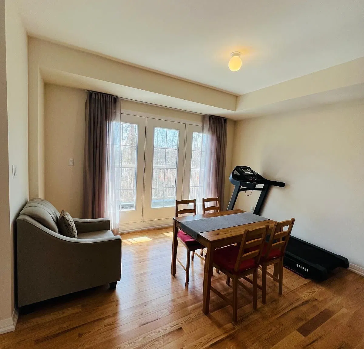 5 bed, $3,300 — Photo 4