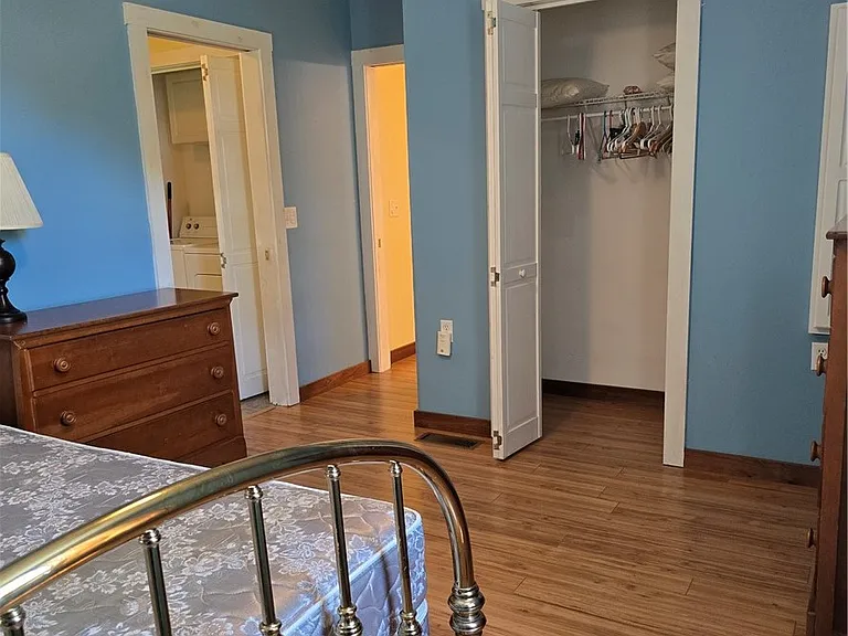 1421 King Hill Rd — Photo 5