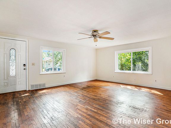 4th image of 475 Wright St NE