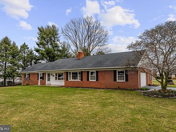 2nd image of 77 Glendale Dr