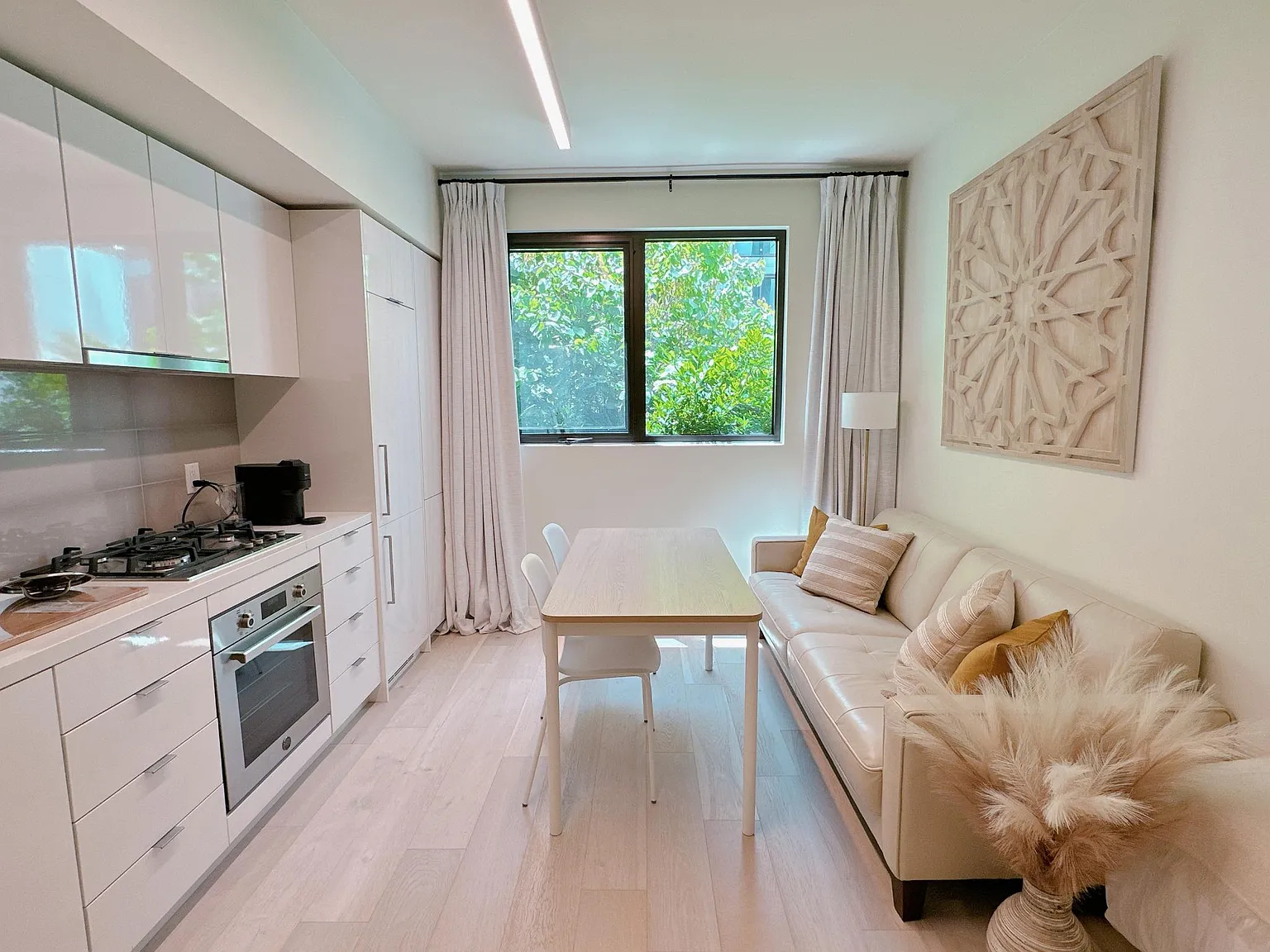 Studio, 377 sqft, $4,200 — Photo 3