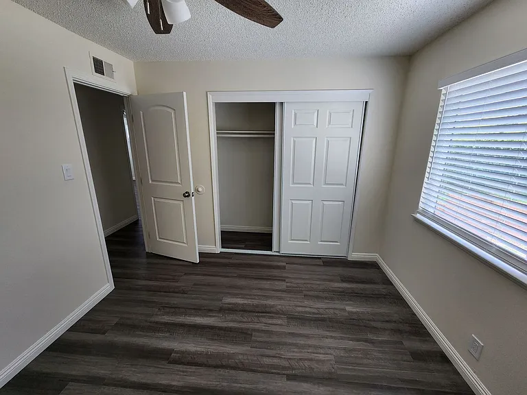 12091 Cherry St — Photo 16