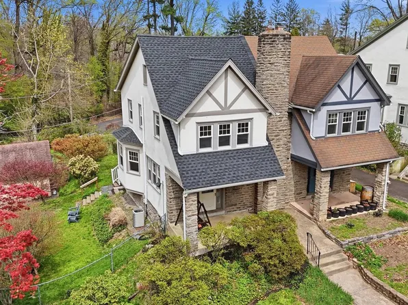 855 Elkins Ave, Elkins Park, PA 19027