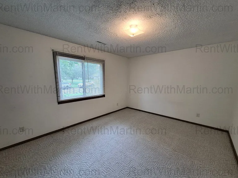 3853 Paige Dr — Photo 7