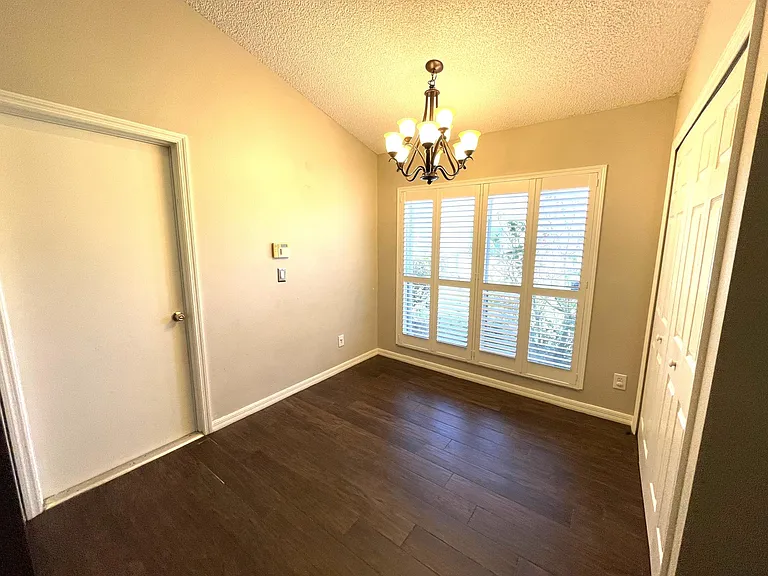 1600 Tailfeather Ct — Photo 9