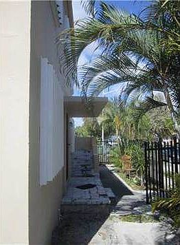 2nd image of 1040 NW 28th St