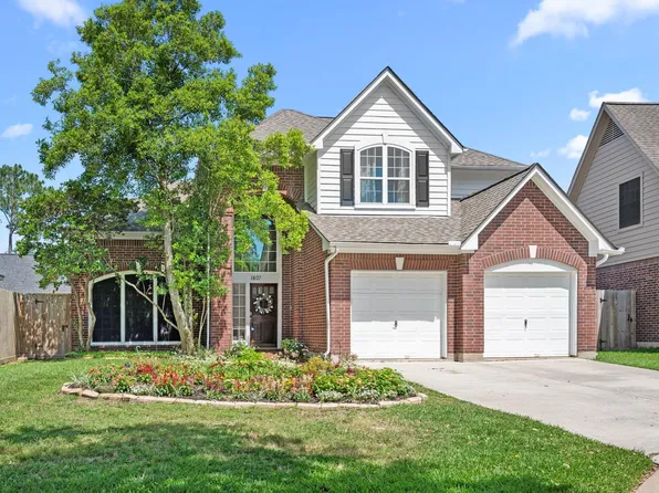 1807 Emerald Lake Ct, Houston, TX 77062
