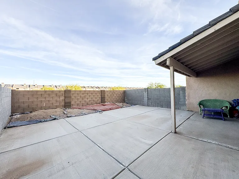 7282 E 38th Ln — Photo 25