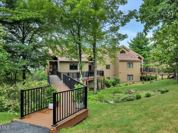 60 Top Of The World Road, Lake George, NY 12845