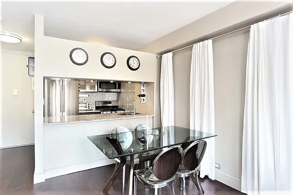 Rented by Corcoran | media 15