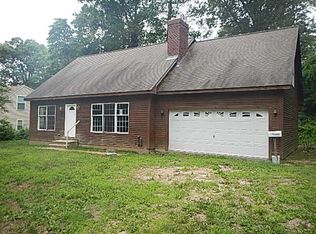 104 S Beechwood Rd, Niantic, CT 06357