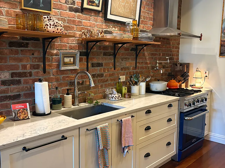 301 Warren St #4 — Photo 4