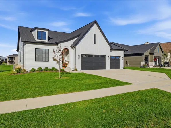 5911 NE Oak Dr, Ankeny, IA 50021