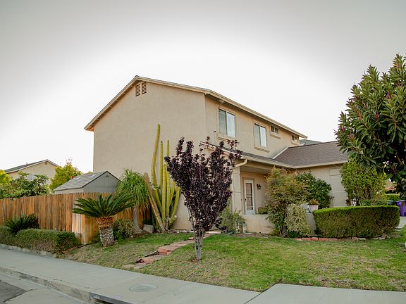 2nd image of 1597 Lobelia Ave