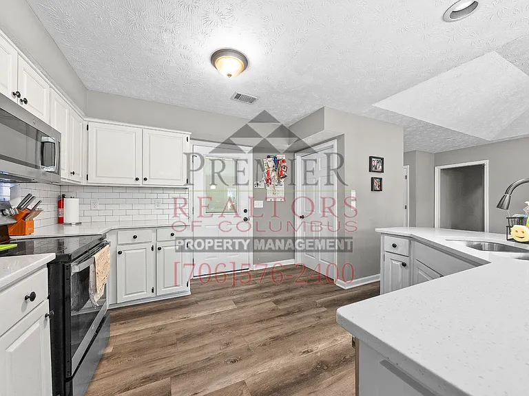 3828 Anglin Ct — Photo 21