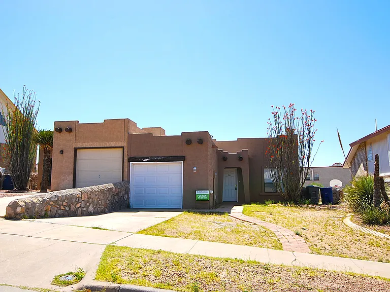 216 Cutlass Dr #B — Photo 3