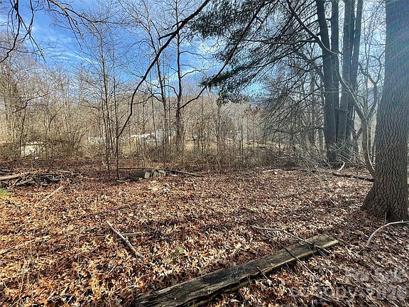 4th image of 220 Max Metcalf Rd