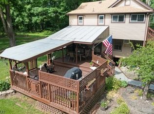 233 Beck Ave, Somerset, NJ 08873