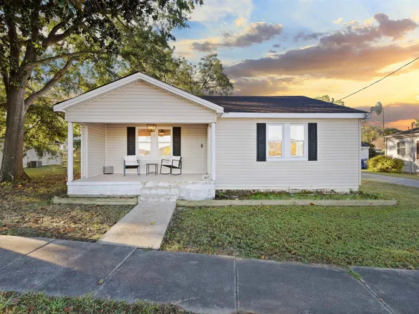 407 Adams Ave E, Oneonta, AL 35121