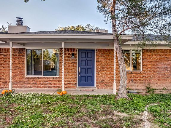 5th image of 10305 Alegria Ct NW