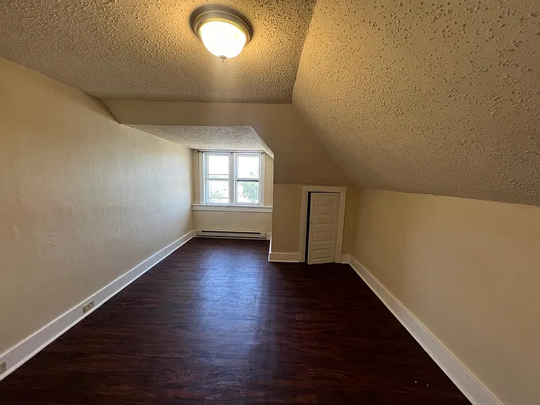 548 Broad St #2 — Photo 6
