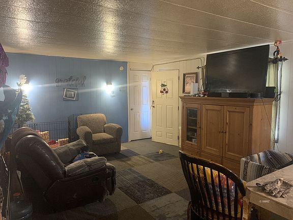 4th image of 3038 E Zion Blvd