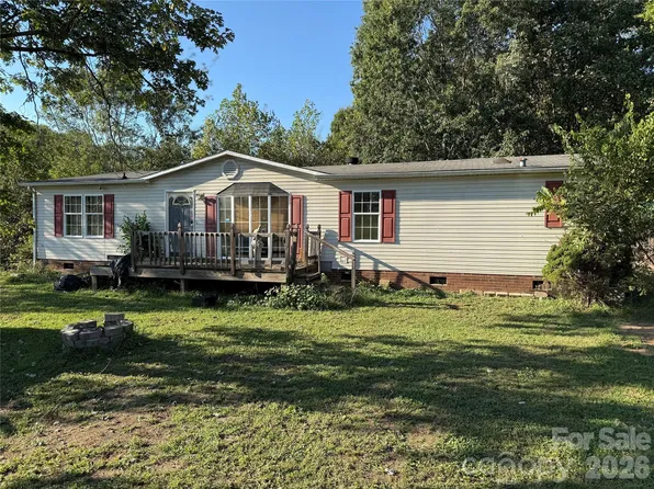 142 Forest Grove Dr #37, Statesville, NC 28625