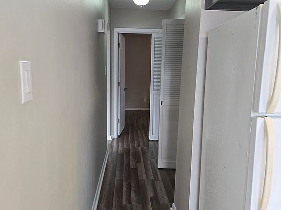 4th image of 317 Lynn Ave