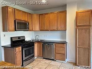 225 Fairgrove Ave — Photo 10
