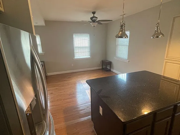 5032 E Capitol St NE — Photo 6